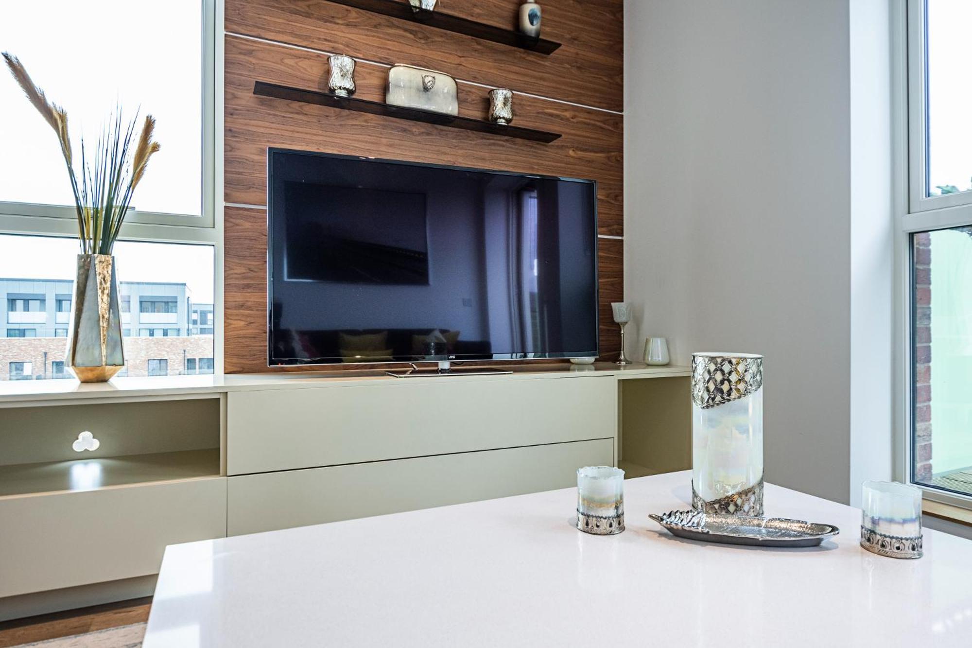 דירות Chiswick Park 3 Bed 3 Bath West London - Parking מראה חיצוני תמונה
