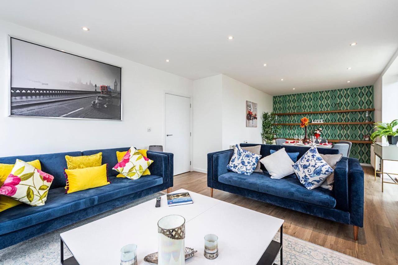 דירות Chiswick Park 3 Bed 3 Bath West London - Parking מראה חיצוני תמונה