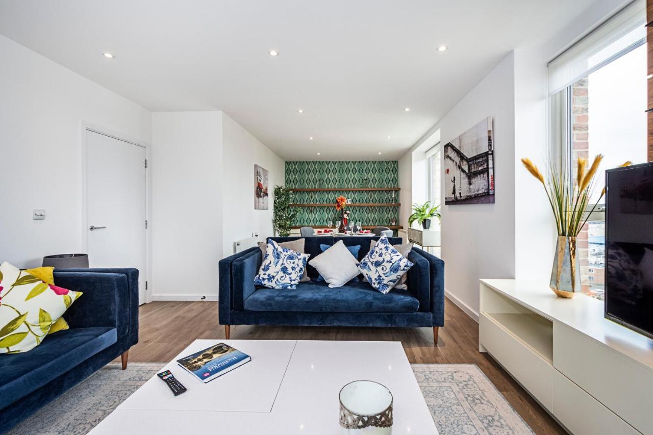 דירות Chiswick Park 3 Bed 3 Bath West London - Parking מראה חיצוני תמונה